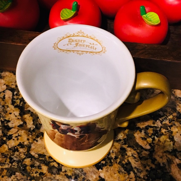 ✨ Disney Store Fairytale Designer Collection Snow White Mug ✨ - Picture 12 of 13